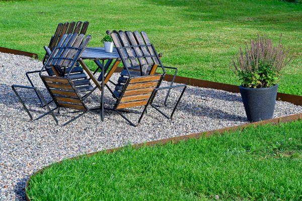Metal Edging Installation in Mill Valley
