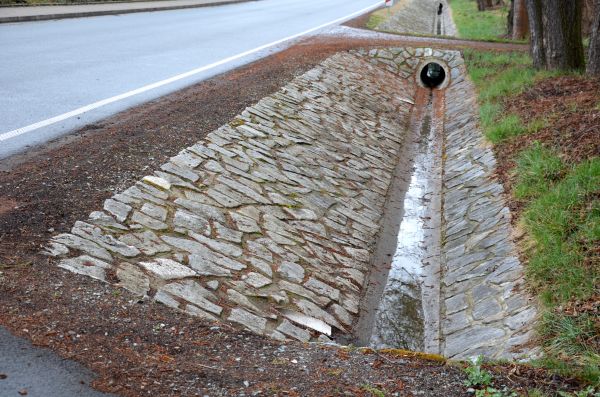 Ditch Landscaping in Mill Valley