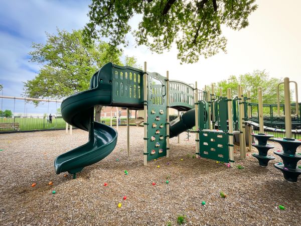 Playground Mulch Service in Mill Valley